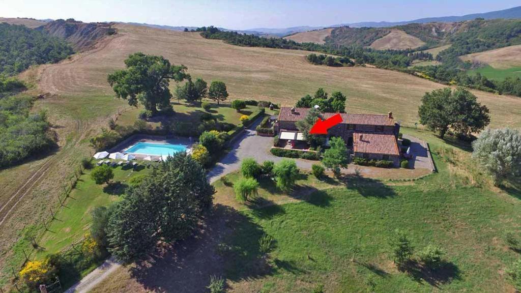 Cottage Le Ginestre Con Piscina In Val D'Orcia Радикофани Экстерьер фото