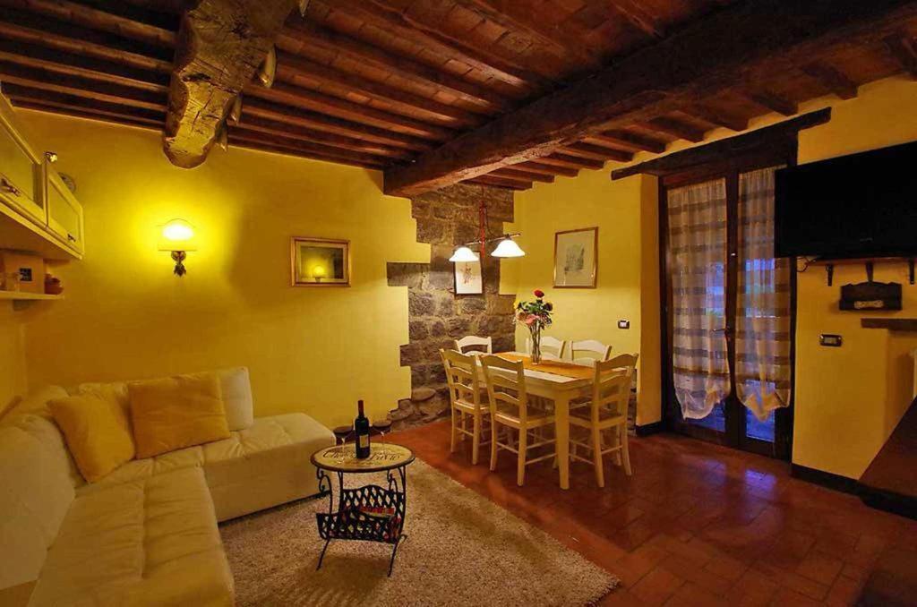 Cottage Le Ginestre Con Piscina In Val D'Orcia Радикофани Экстерьер фото